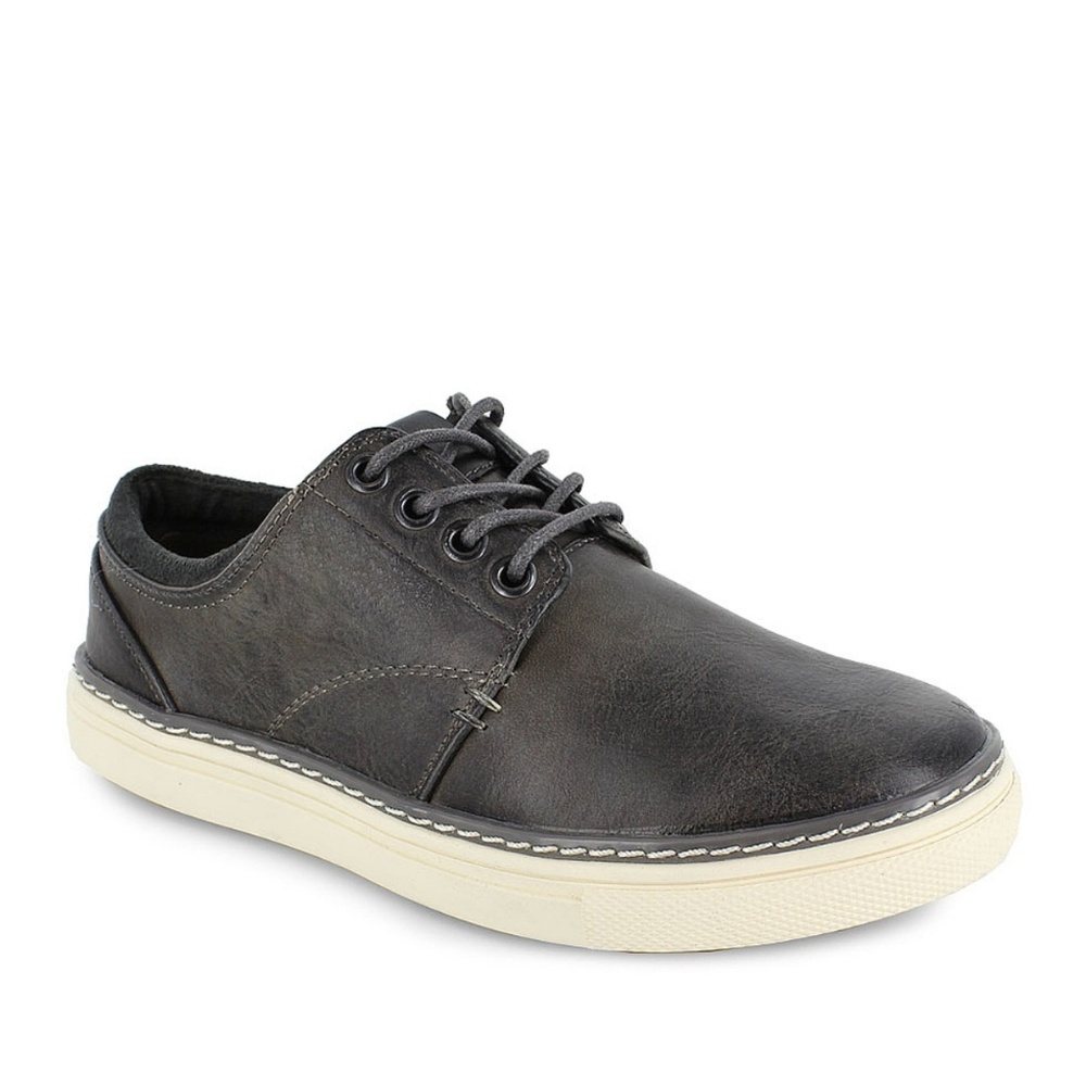 New in box! Never worn! ID Required boys shoes